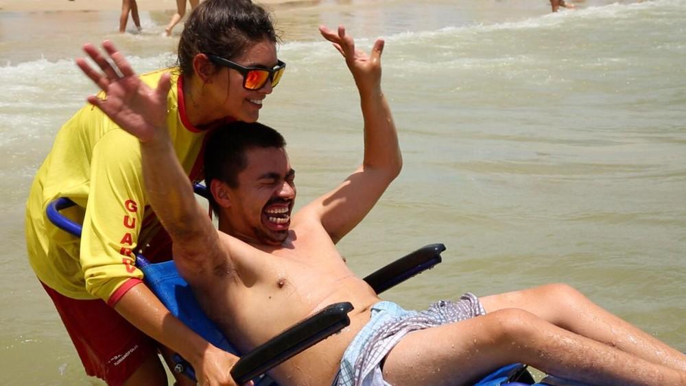 Florianópolis passa a contar com nove praias acessíveis para pessoas com deficiência